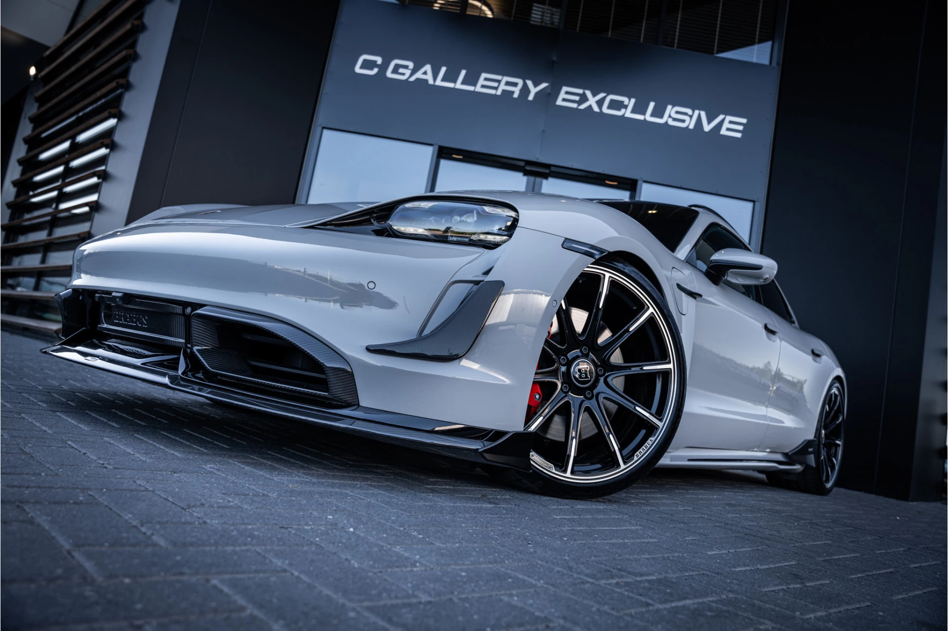 Hoofdafbeelding Porsche Taycan
