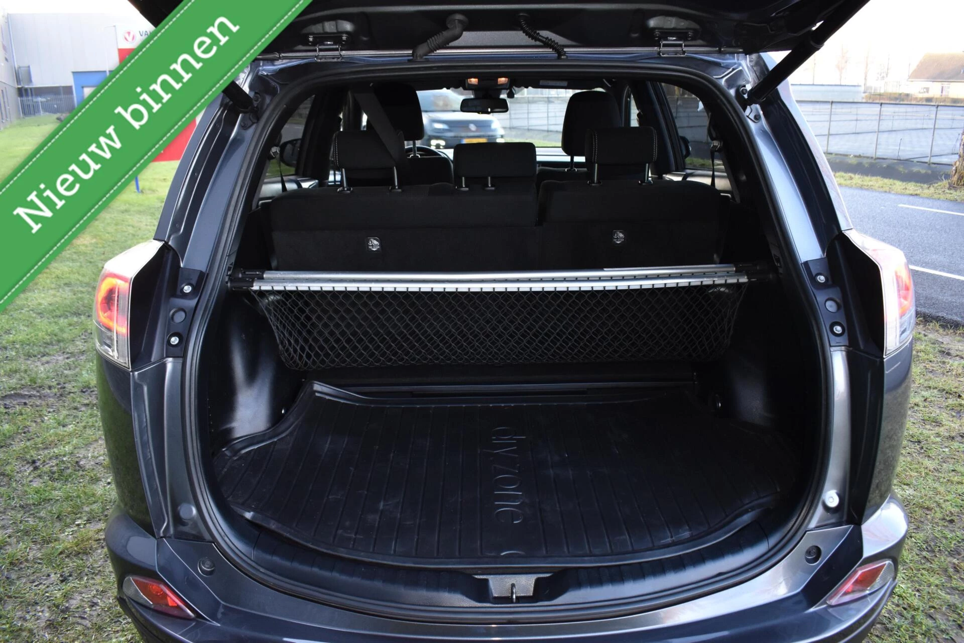 Hoofdafbeelding Toyota RAV4