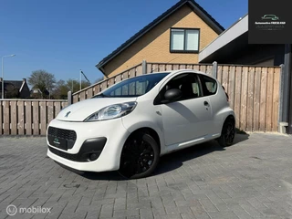 Peugeot 107 1.0 Black & Silver
