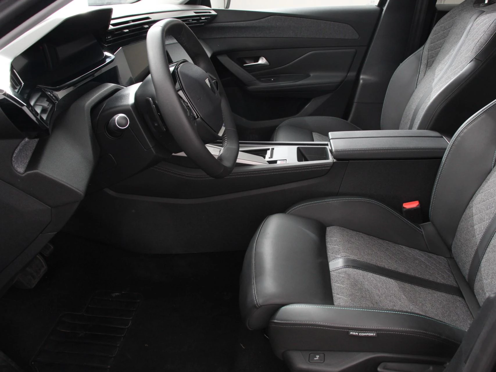 Hoofdafbeelding Peugeot 408