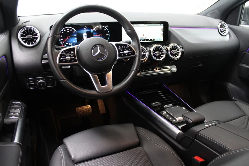 Hoofdafbeelding Mercedes-Benz EQA