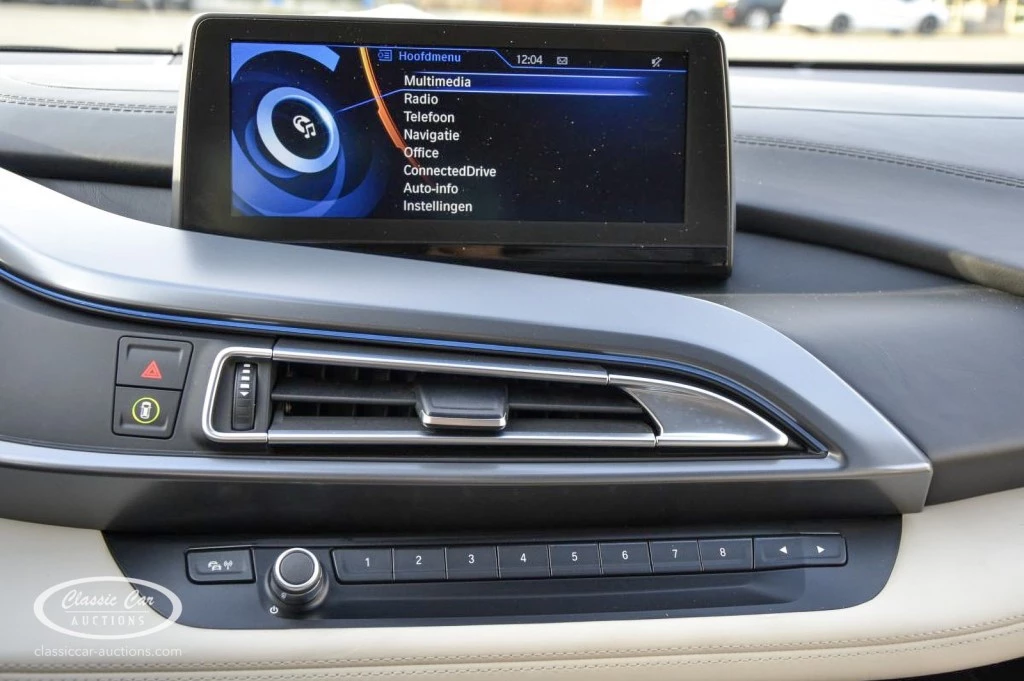 Hoofdafbeelding BMW i8