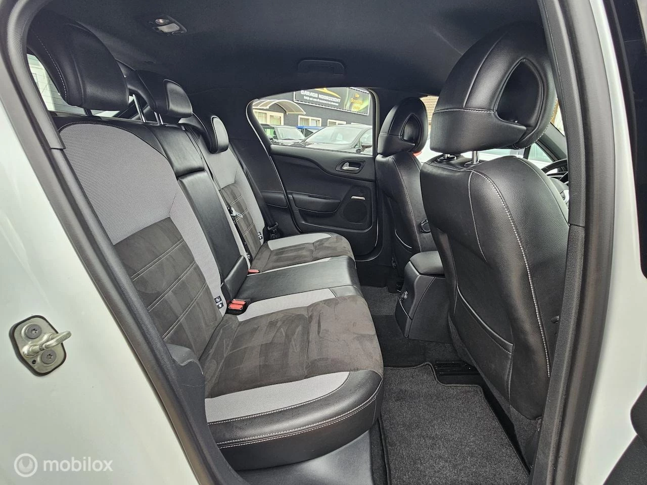 Hoofdafbeelding DS DS 4