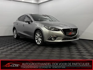 Mazda 3 2.2D TS+ Leder, Parkeersensoren, Navi, Elektrische verstelbare stoelen, Stoelverwarming, Keyless start