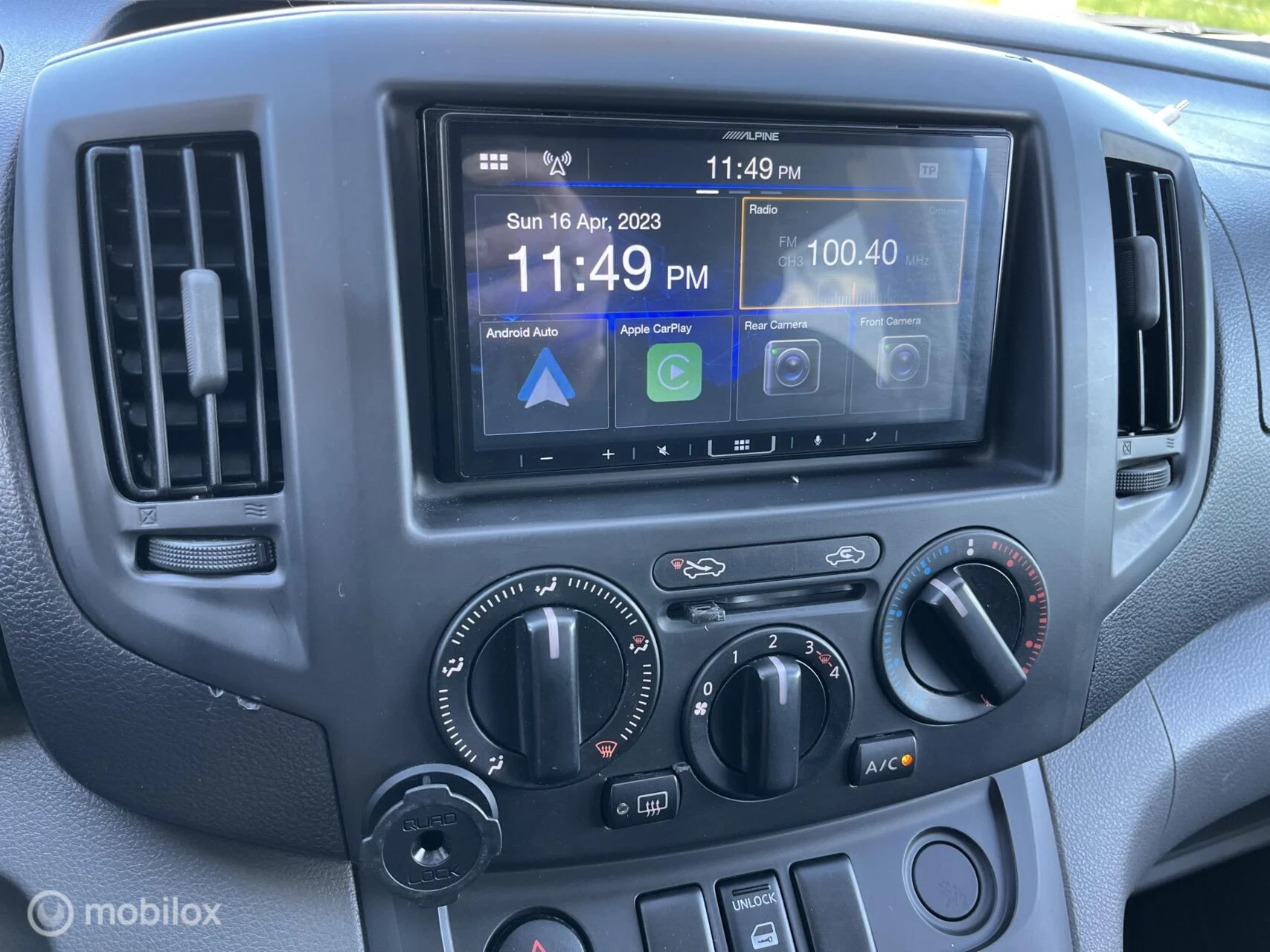 Hoofdafbeelding Nissan NV200