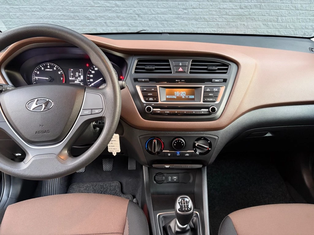 Hoofdafbeelding Hyundai i20