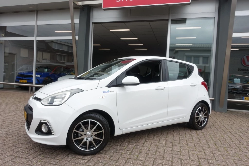 Hoofdafbeelding Hyundai i10