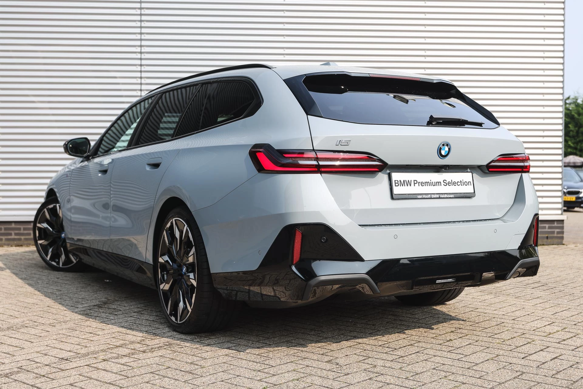 Hoofdafbeelding BMW i5