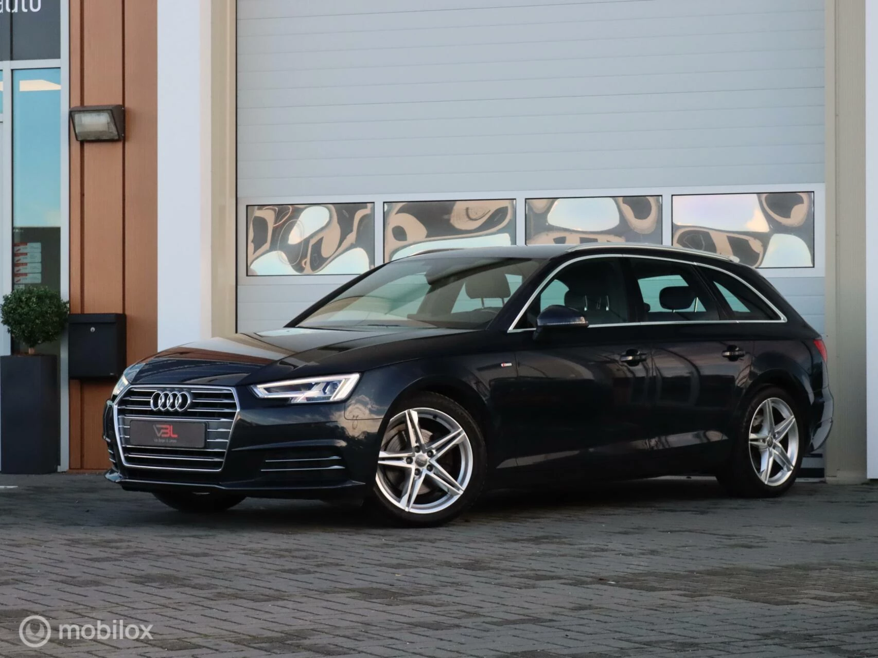 Hoofdafbeelding Audi A4