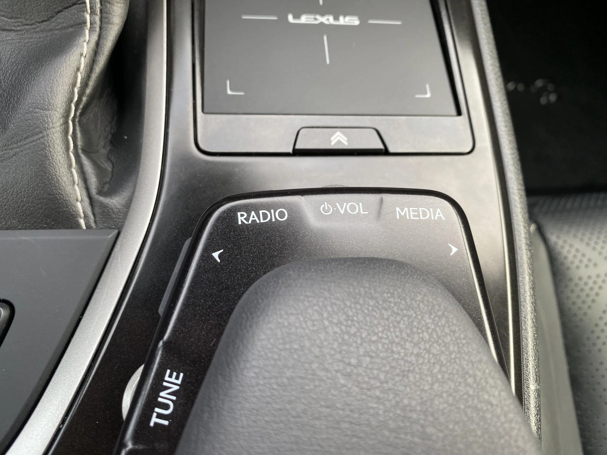 Hoofdafbeelding Lexus UX