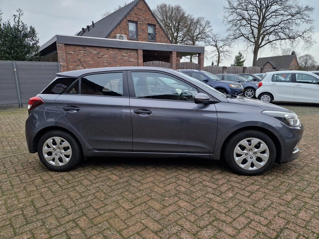 Hoofdafbeelding Hyundai i20