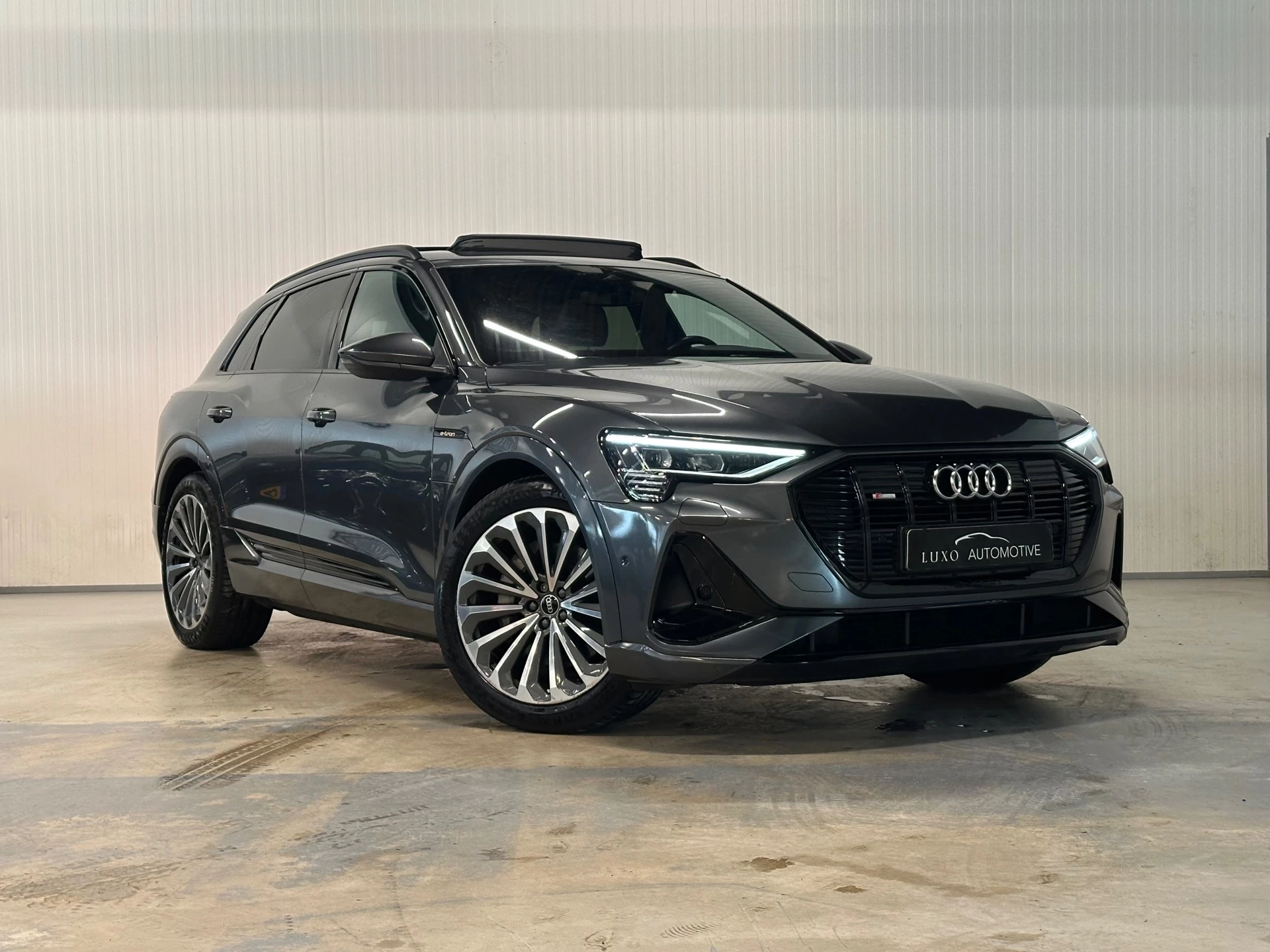Hoofdafbeelding Audi e-tron