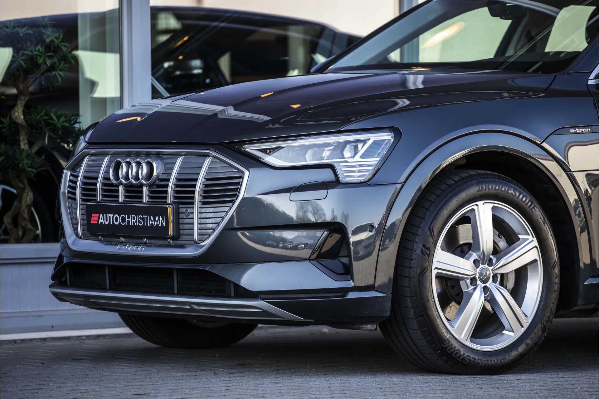 Hoofdafbeelding Audi e-tron