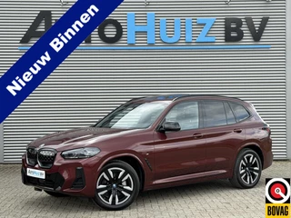 Hoofdafbeelding BMW iX3 BMW iX3 High Executive 80 kWh M Sport Panoramadak ACC Leder Keyless Entry Carplay Achteruitrijcamera BMW Live Dashboard Professional Stuurwielverwarming