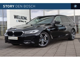 BMW 5 Serie Touring 520e Automaat / Sportstoelen / Comfort Access / Stoelverwarming / Adaptieve LED / Head-Up / Achteruitrijcamera
