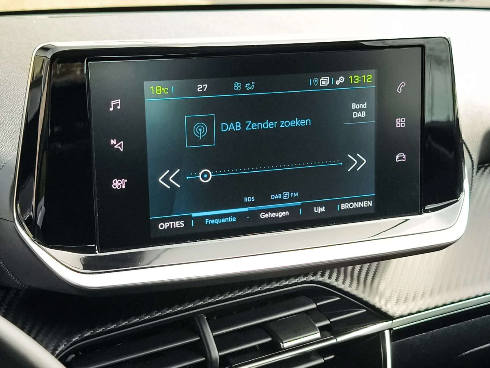 Hoofdafbeelding Peugeot e-208