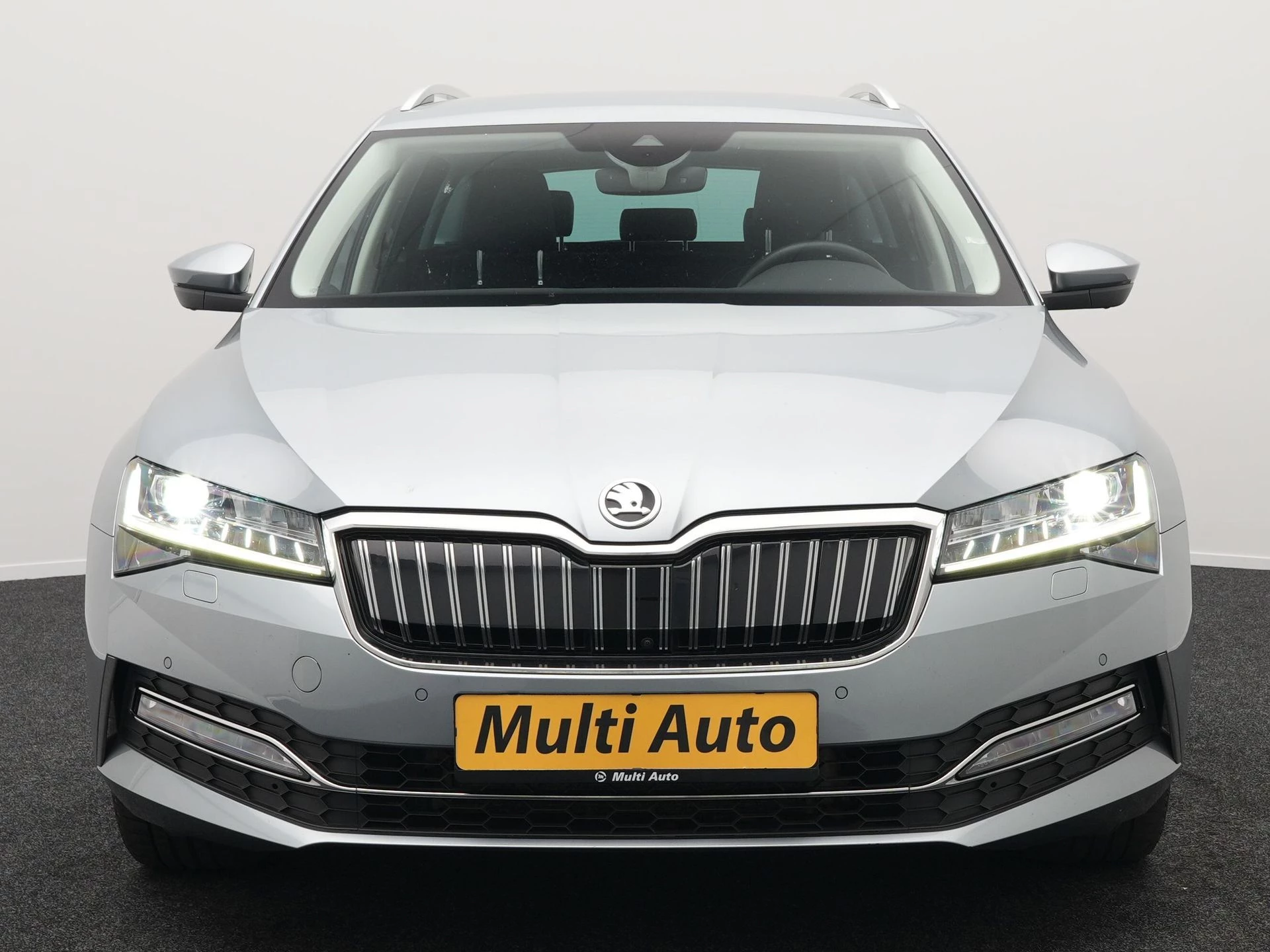 Hoofdafbeelding Škoda Superb
