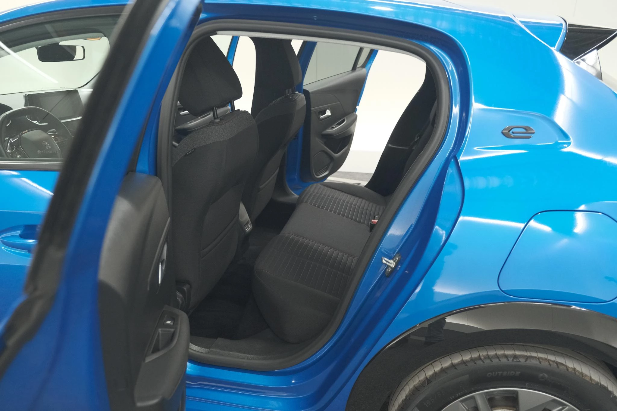 Hoofdafbeelding Peugeot e-208