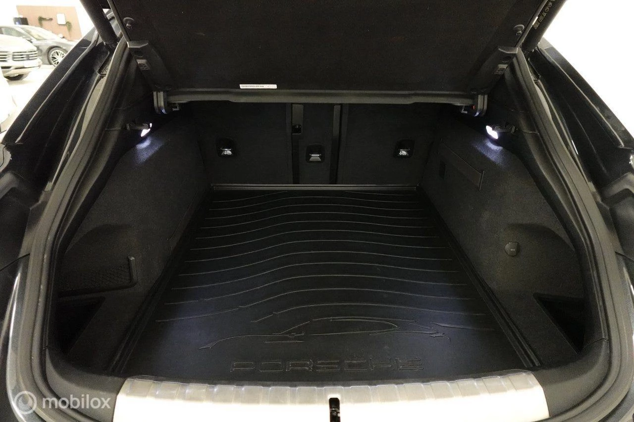 Hoofdafbeelding Porsche Taycan