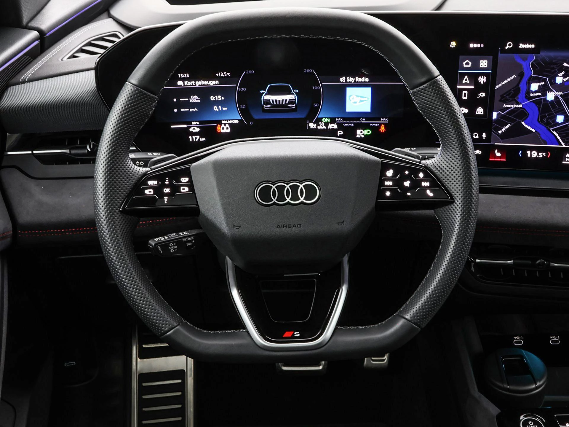 Hoofdafbeelding Audi Q6 e-tron