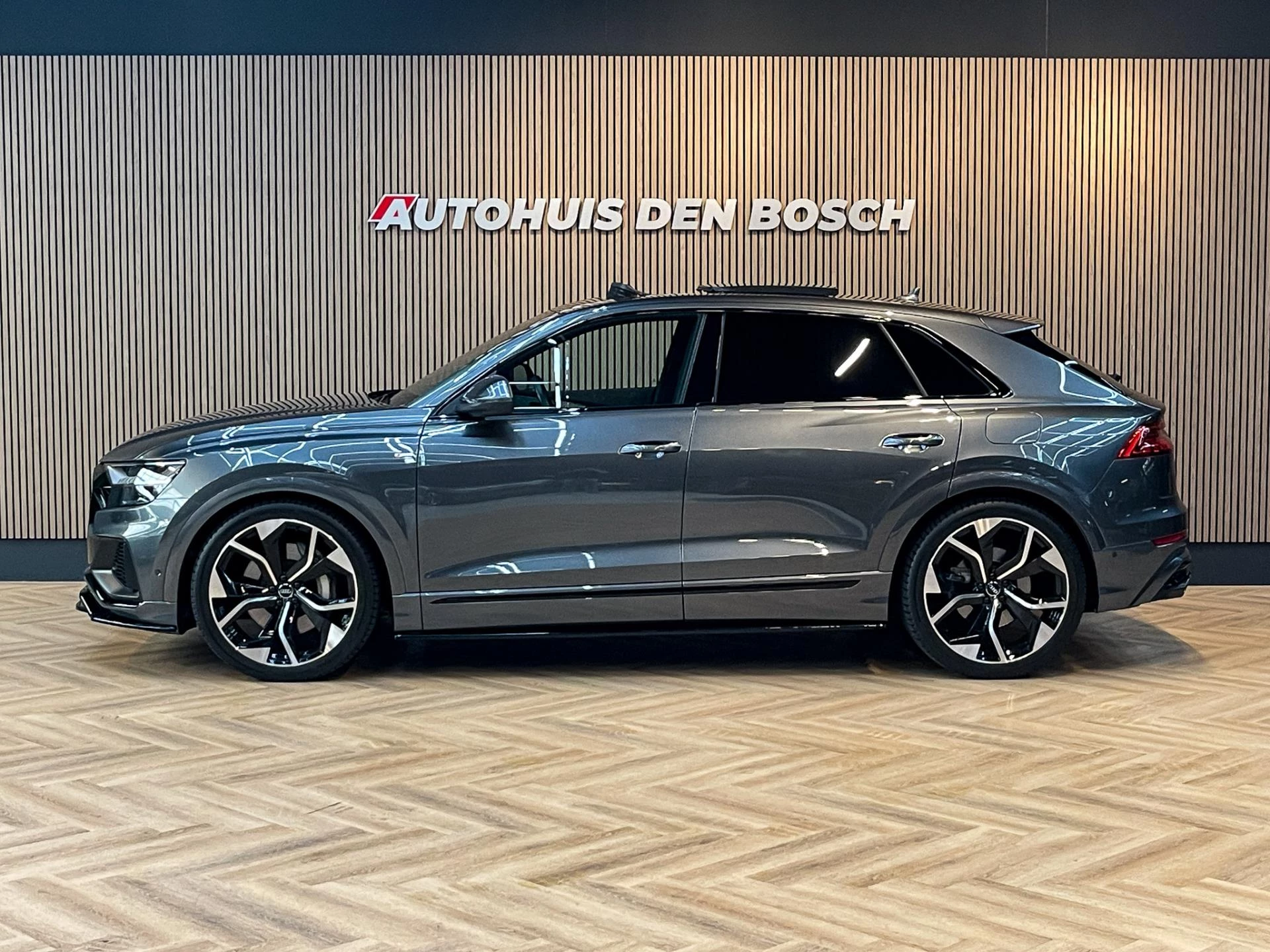 Hoofdafbeelding Audi Q8