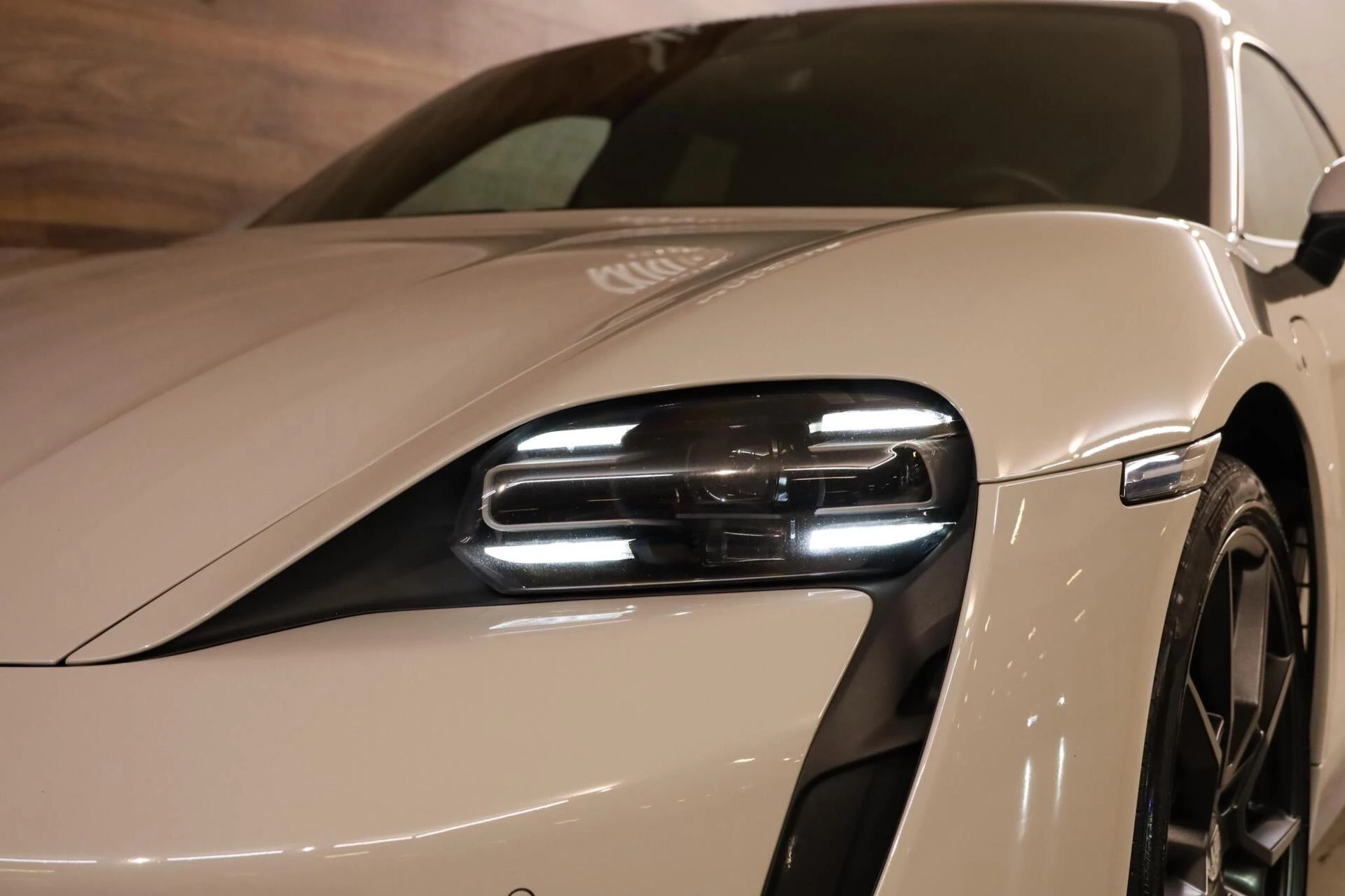 Hoofdafbeelding Porsche Taycan