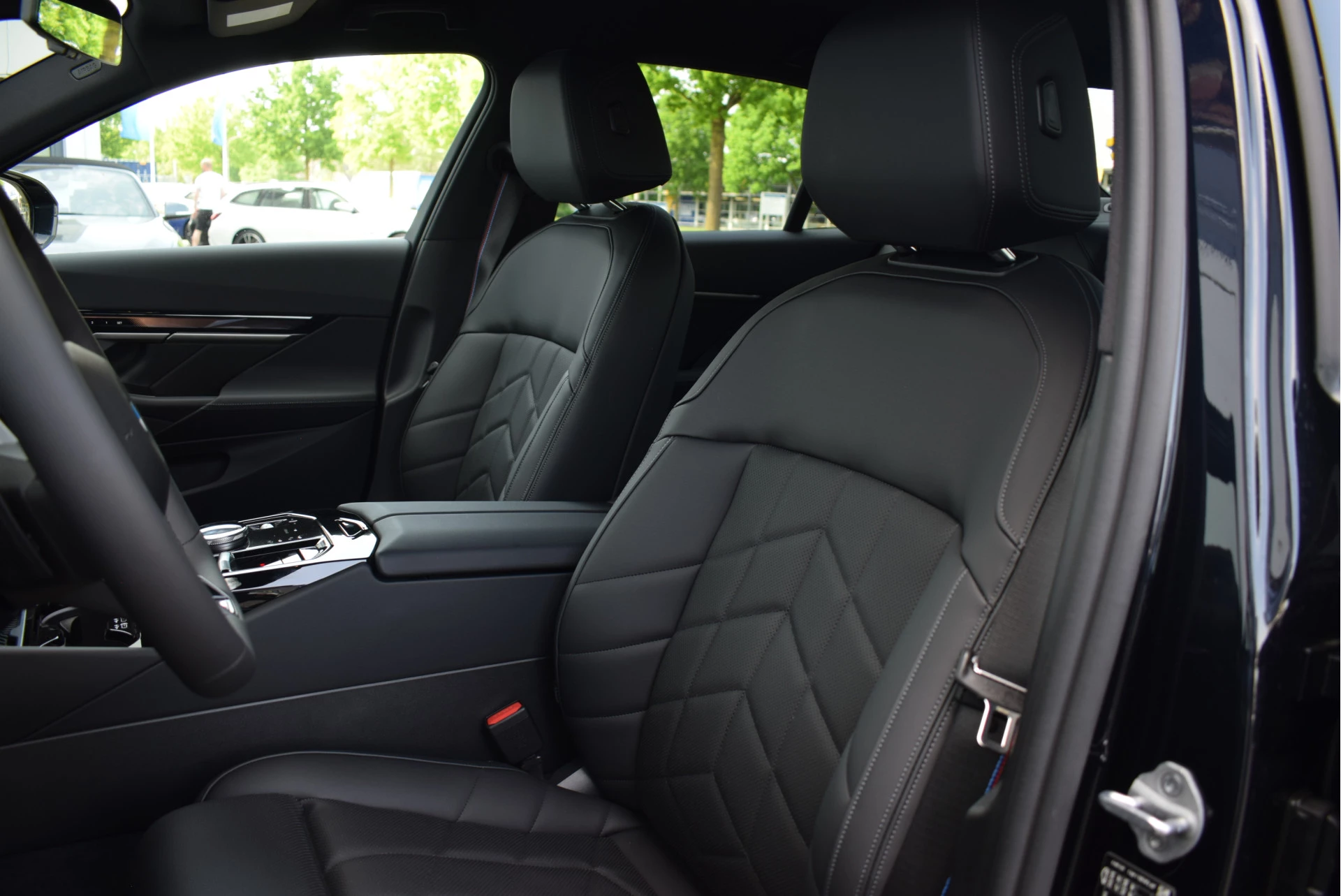 Hoofdafbeelding BMW i5