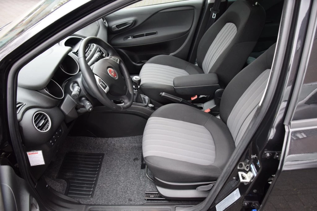 Hoofdafbeelding Fiat Punto