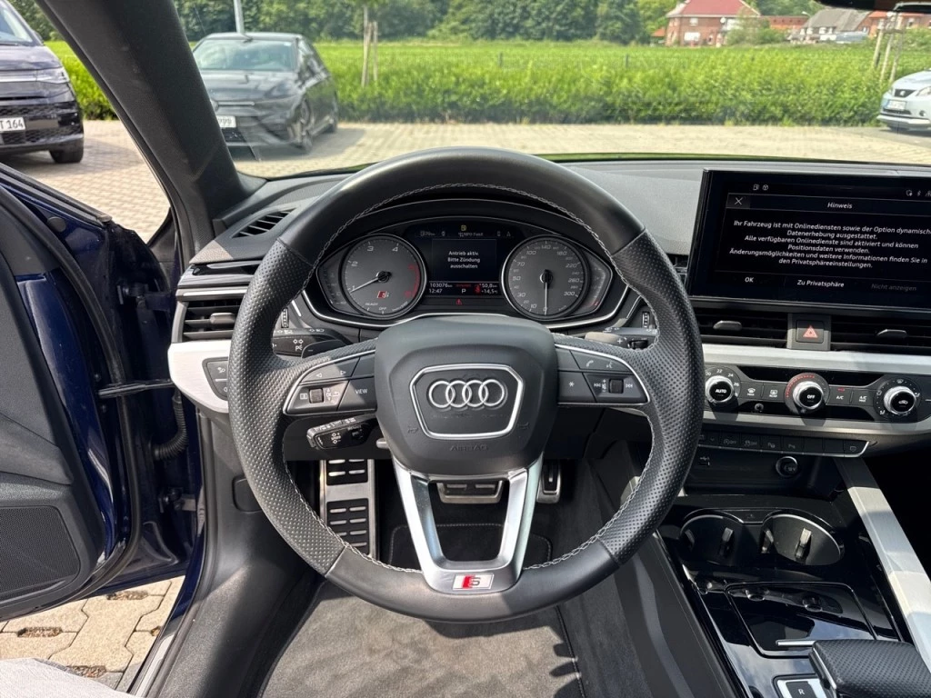 Hoofdafbeelding Audi S4