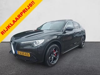 Hoofdafbeelding Alfa Romeo Stelvio Alfa Romeo Stelvio 2.0 T AWD Super Automaat, panoramadak,trekhaak,cruise,navigatie,achteruitrijcamera,lederen bekleding,parkeersensoren,