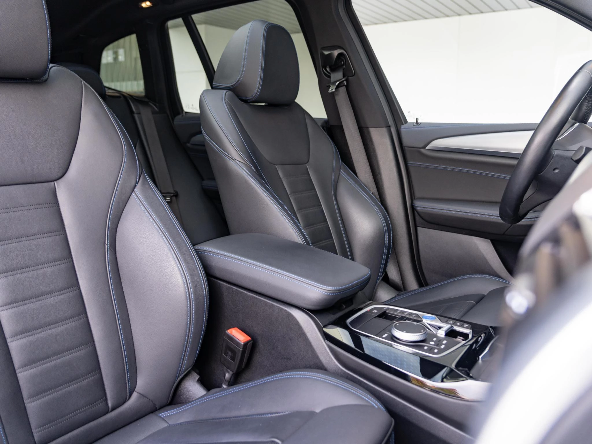 Hoofdafbeelding BMW iX3