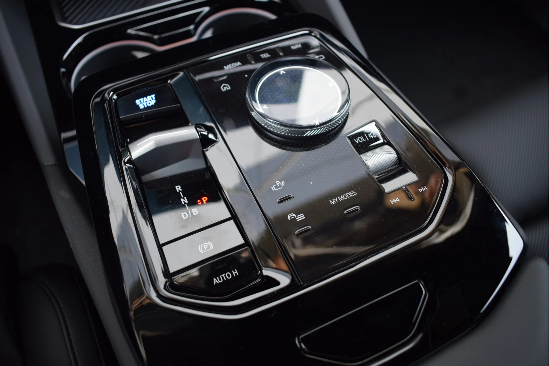 Hoofdafbeelding BMW i5