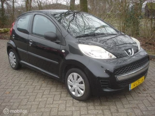 Peugeot 107 1.0-12V XS NAP Urban Move 5 deurs APK 3-3-2027