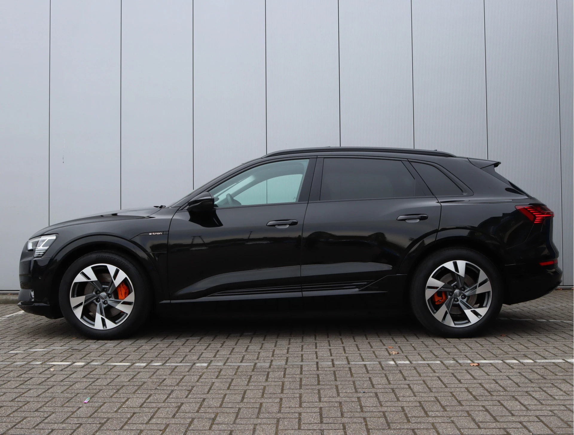 Hoofdafbeelding Audi e-tron