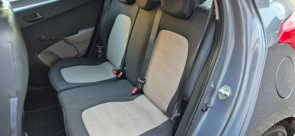 Hoofdafbeelding Hyundai i10