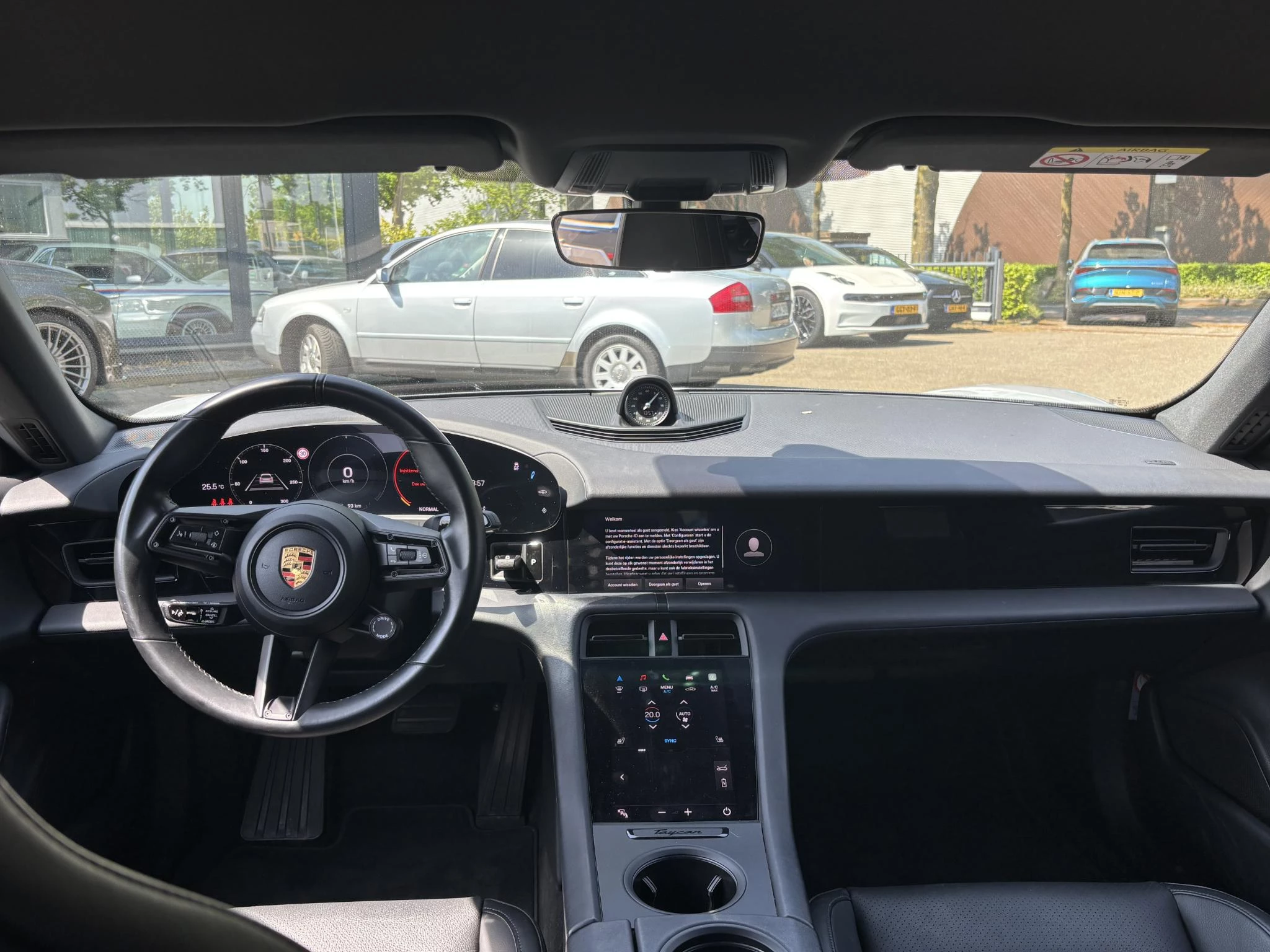 Hoofdafbeelding Porsche Taycan