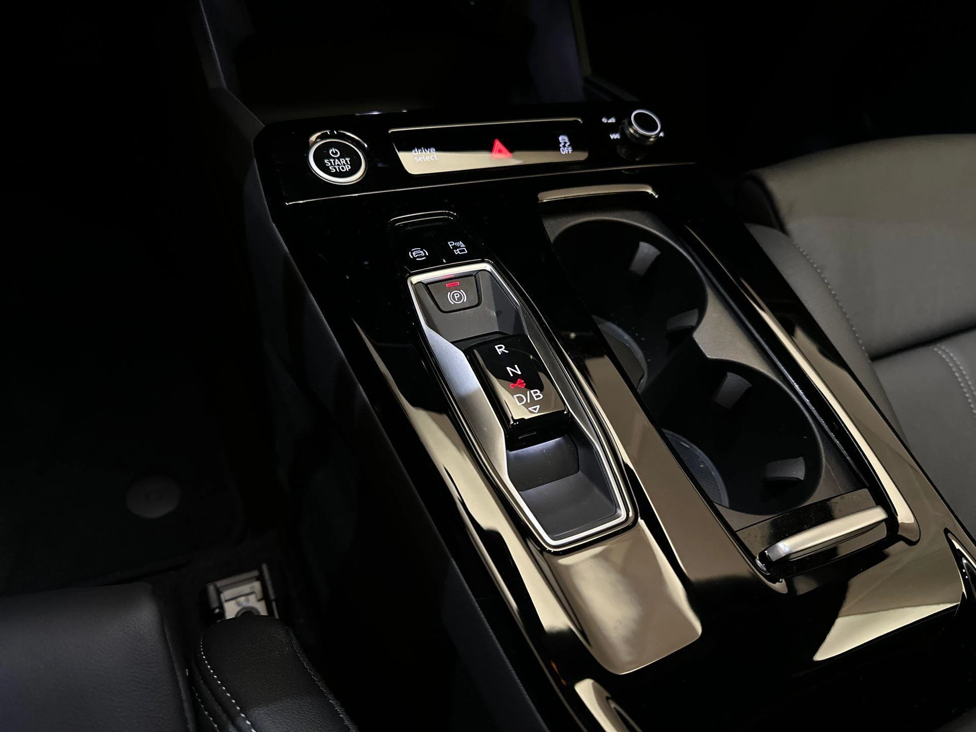 Hoofdafbeelding Audi Q6 e-tron