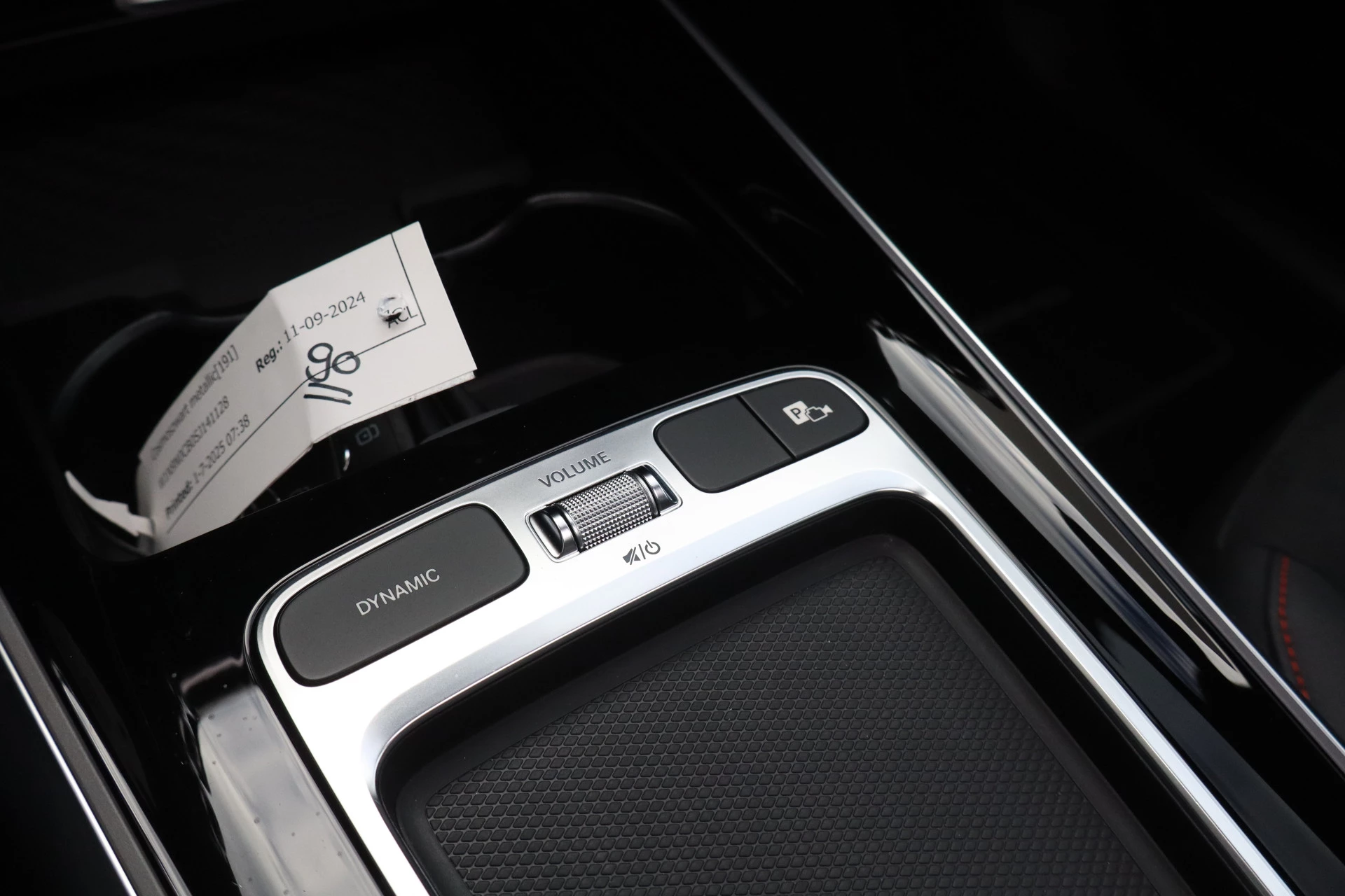 Hoofdafbeelding Mercedes-Benz EQA