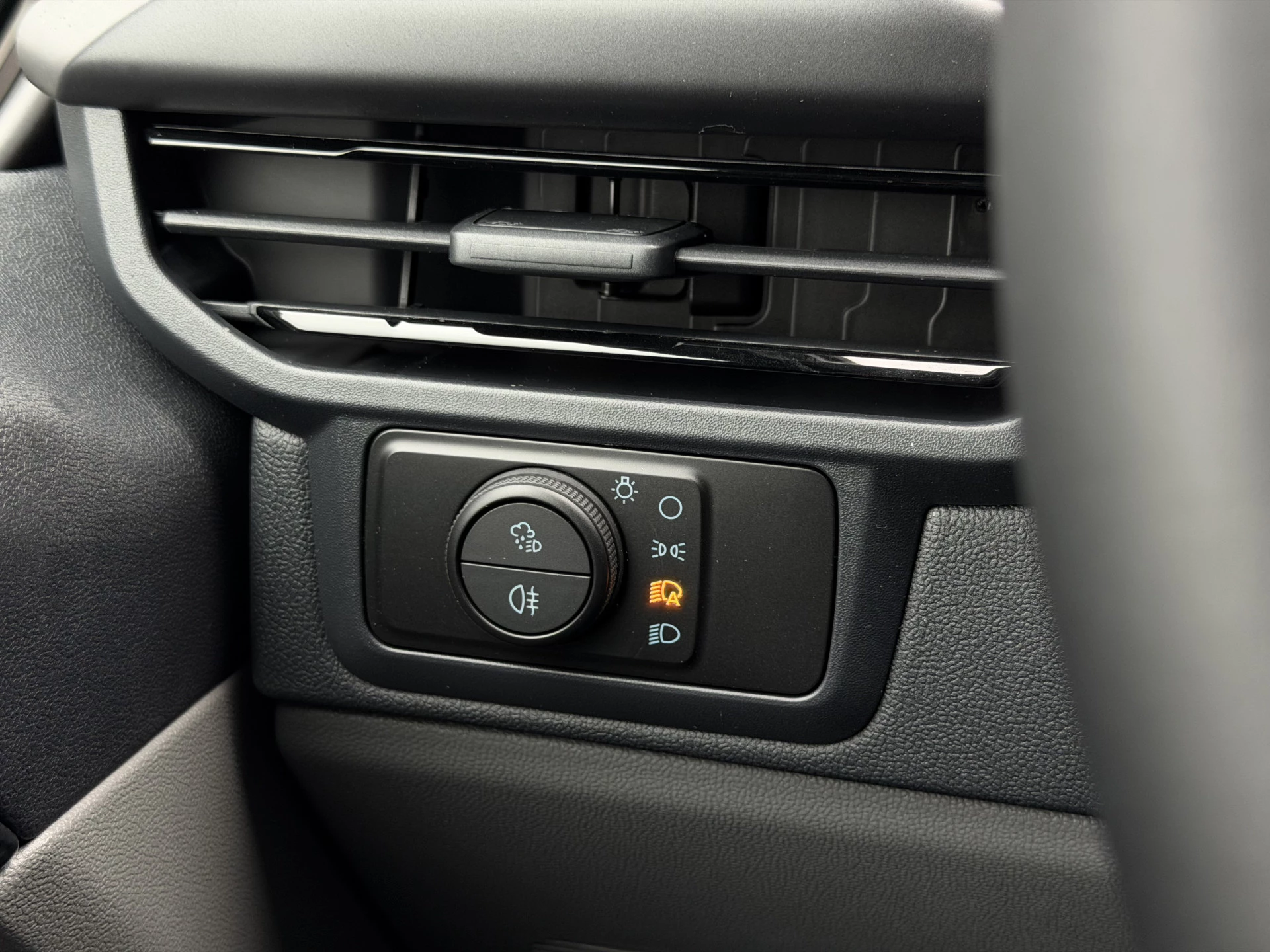 Hoofdafbeelding Ford E-Transit Custom