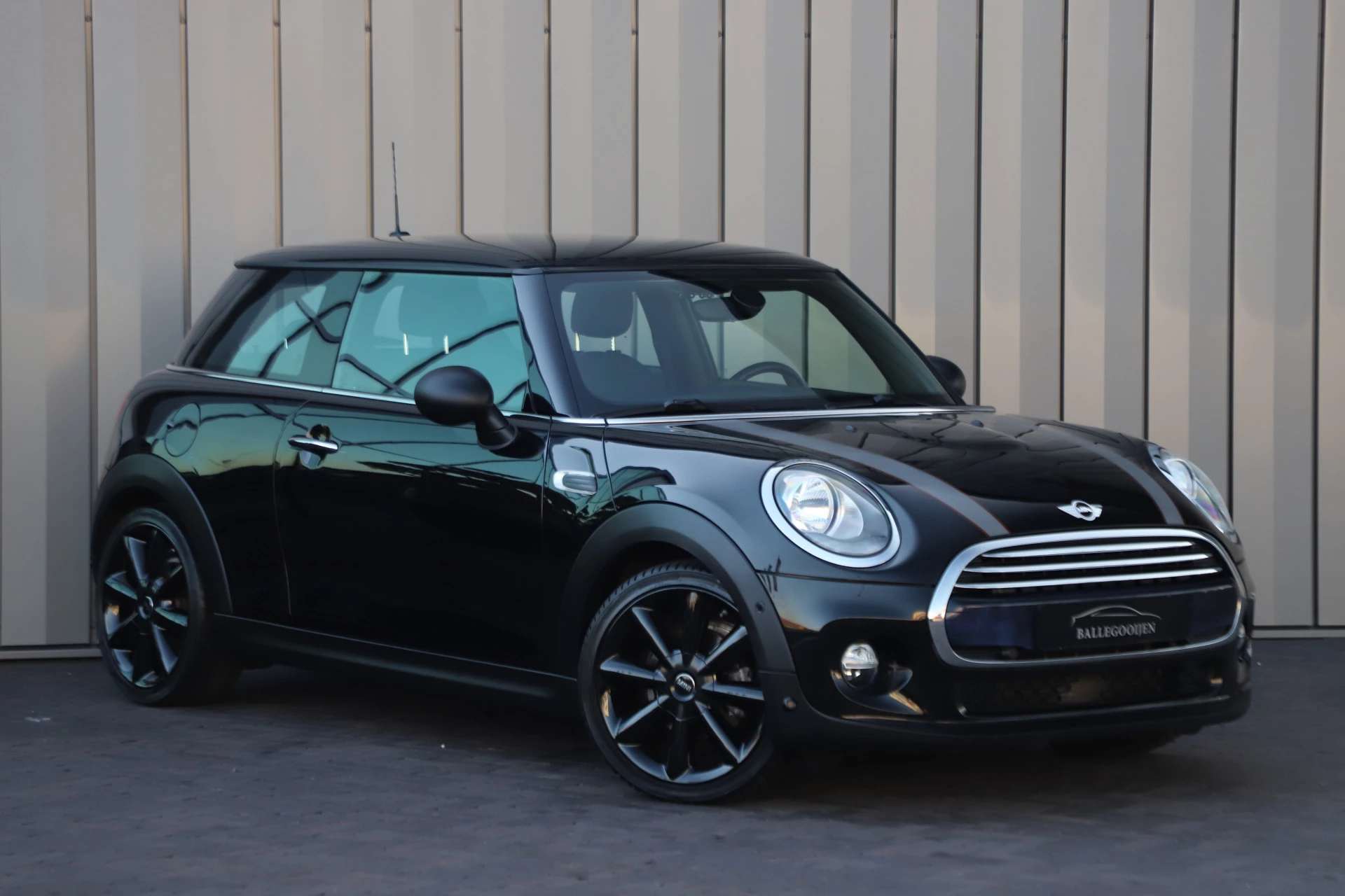 Hoofdafbeelding MINI One