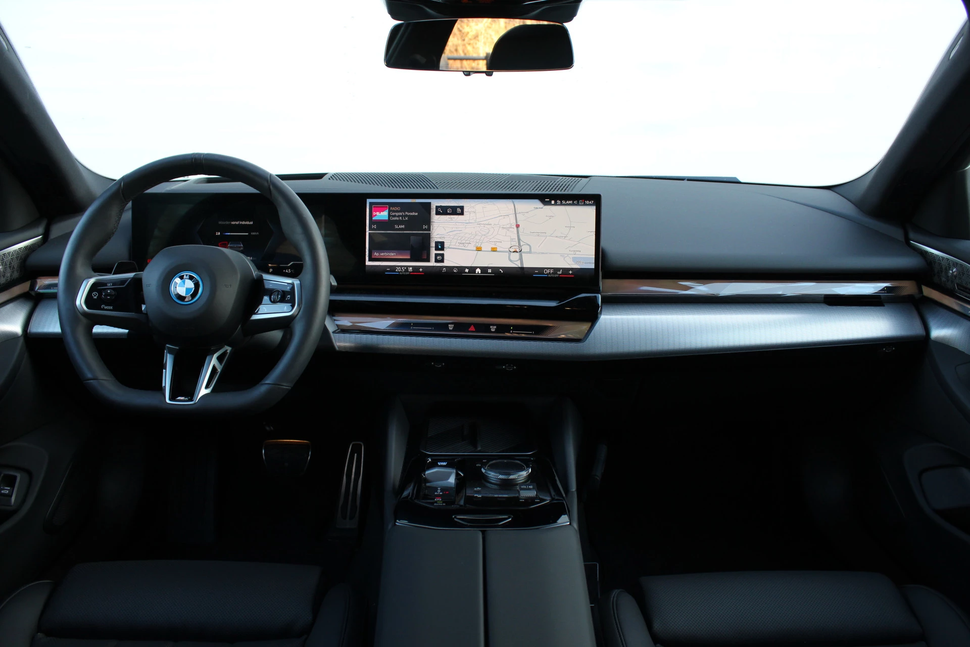 Hoofdafbeelding BMW i5