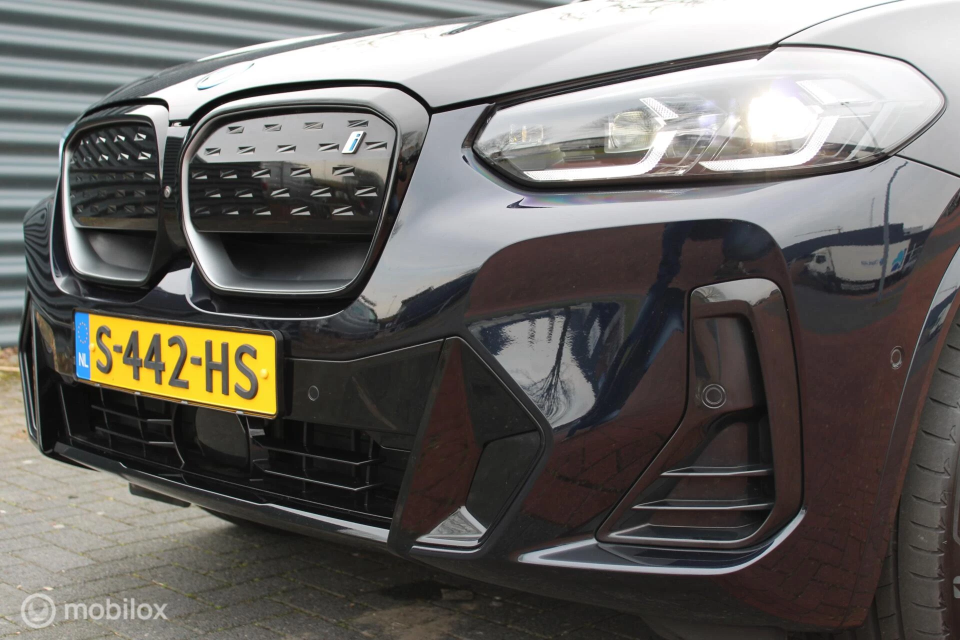 Hoofdafbeelding BMW iX3