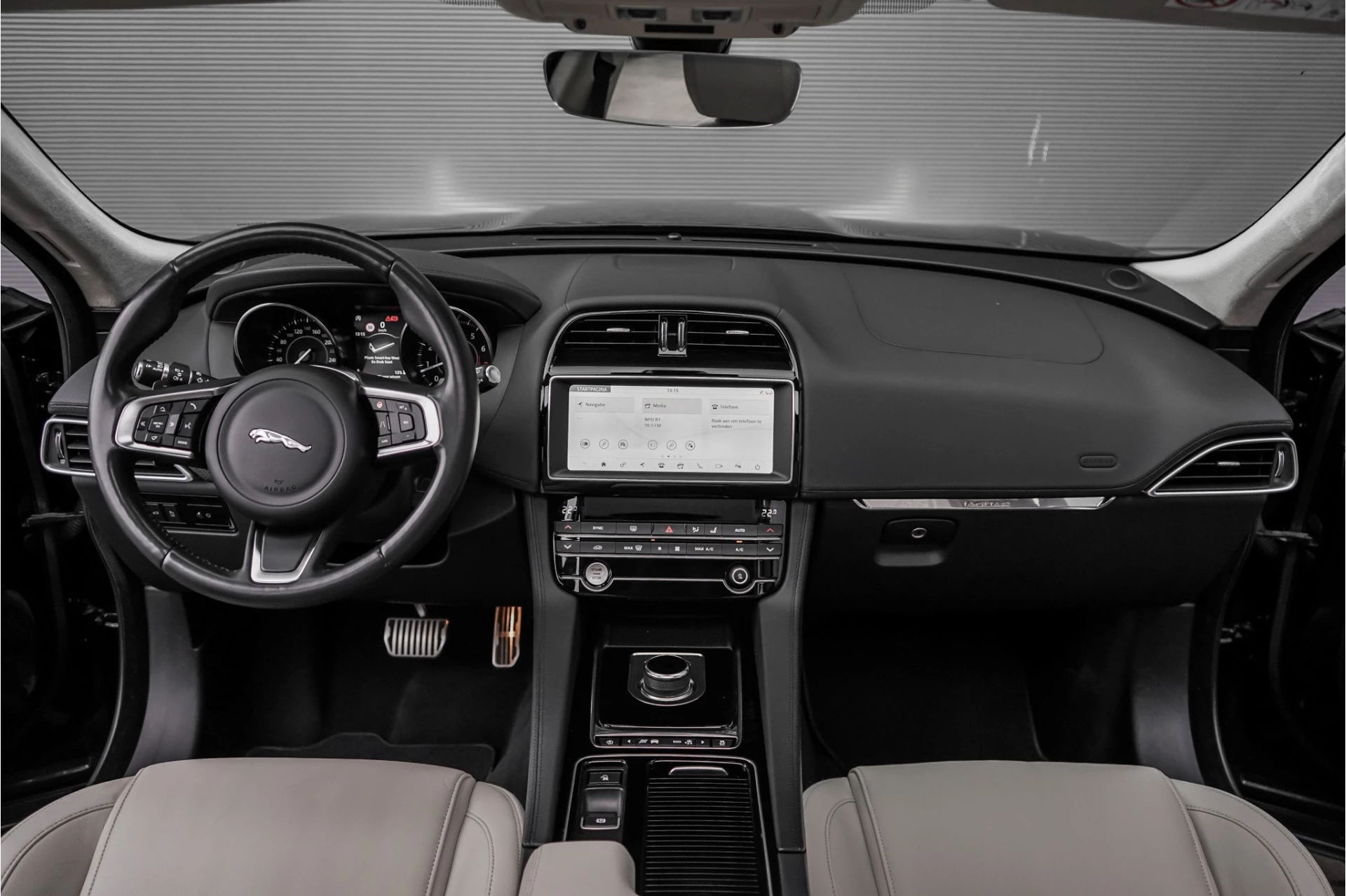 Hoofdafbeelding Jaguar F-PACE