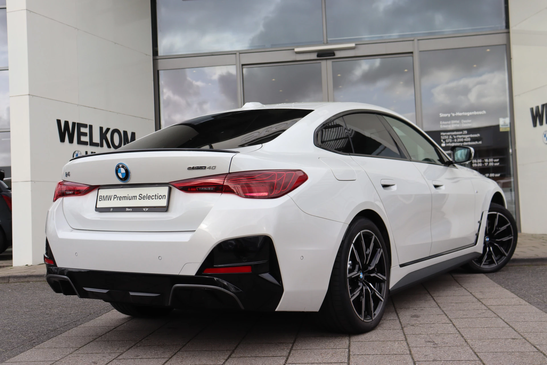 Hoofdafbeelding BMW i4