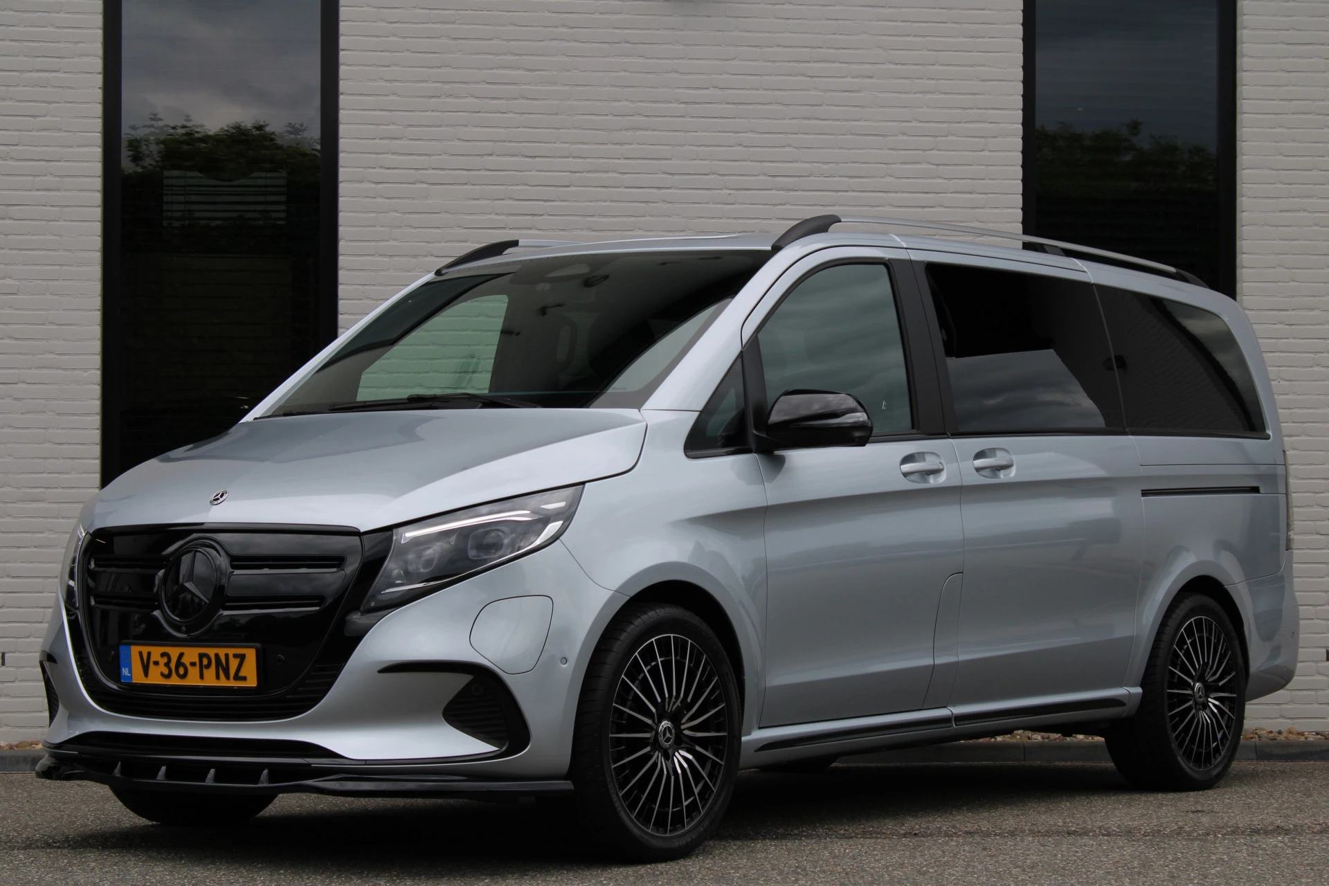 Hoofdafbeelding Mercedes-Benz EQV