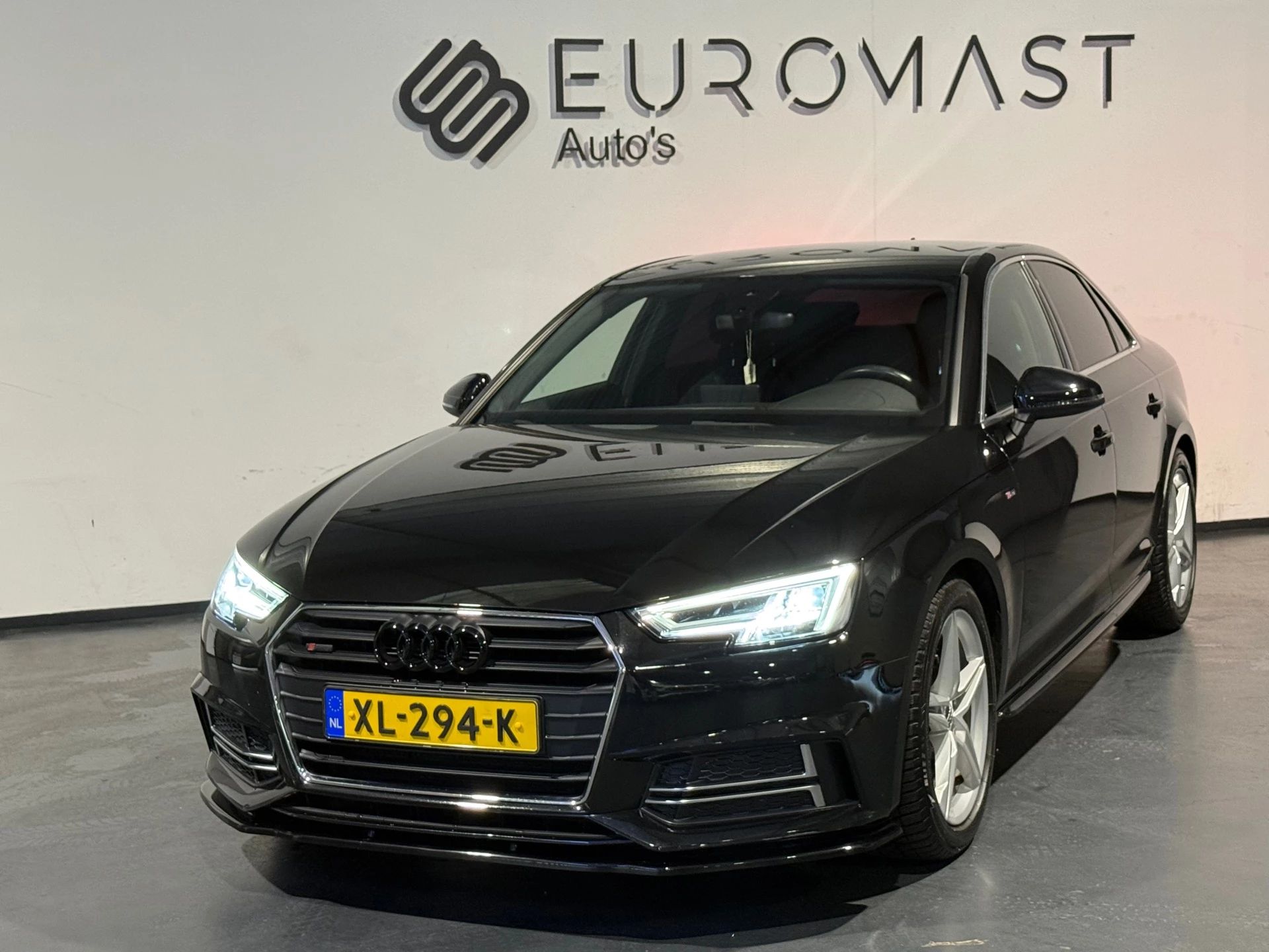 Hoofdafbeelding Audi A4