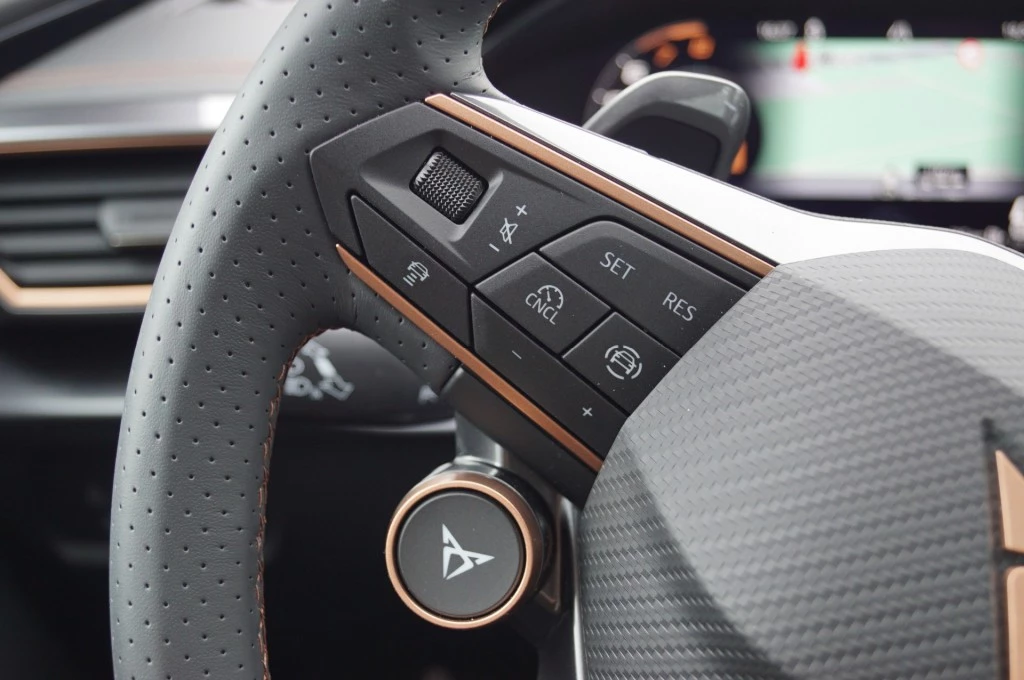 Hoofdafbeelding CUPRA Formentor