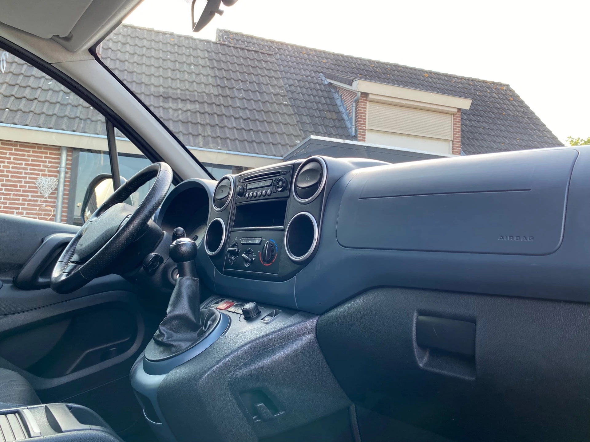 Hoofdafbeelding Peugeot Partner