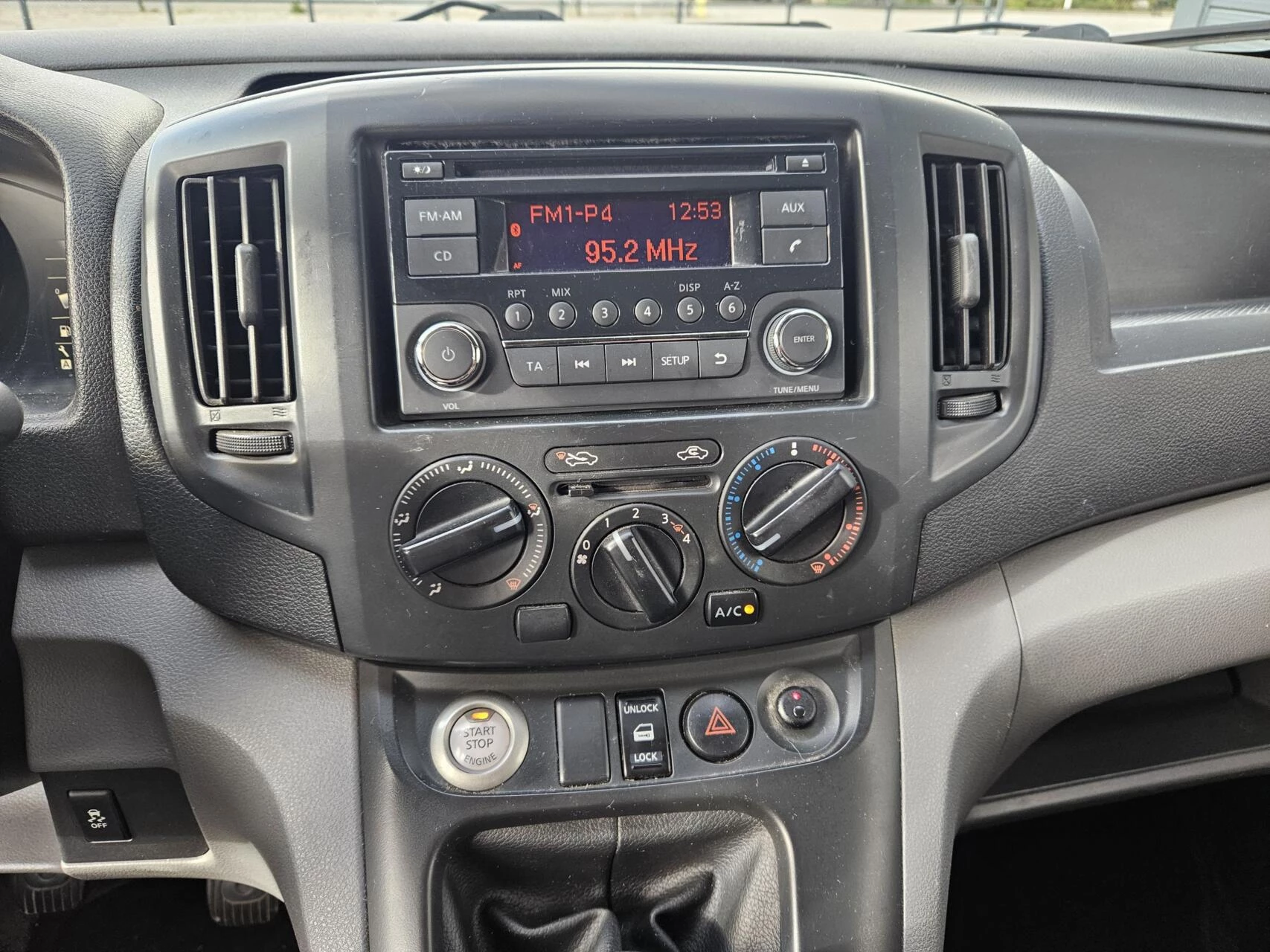 Hoofdafbeelding Nissan NV200