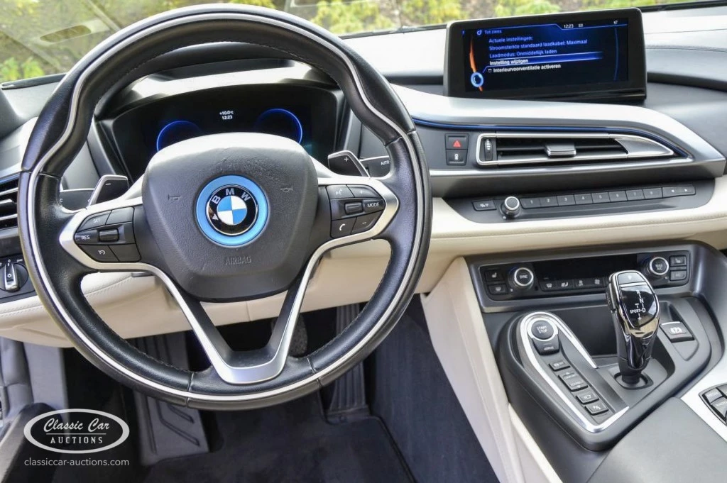Hoofdafbeelding BMW i8
